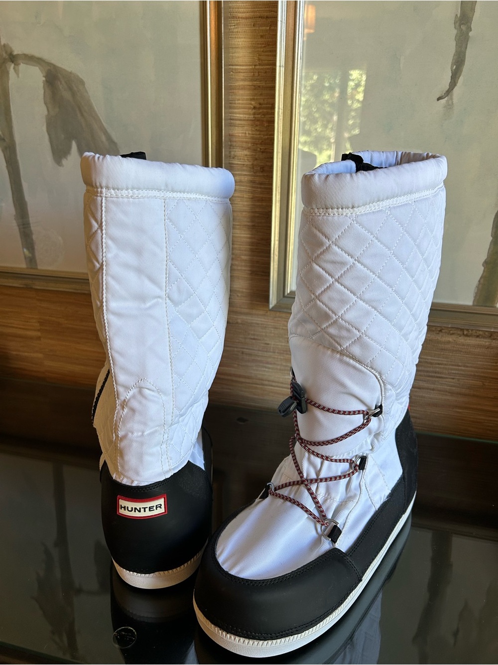 Hunter White Quilted Lace-Up Snow Boots with Black Lower